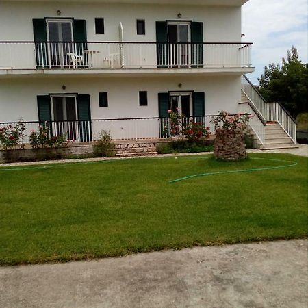 Sam΄S Rooms Agios Georgios  Esterno foto