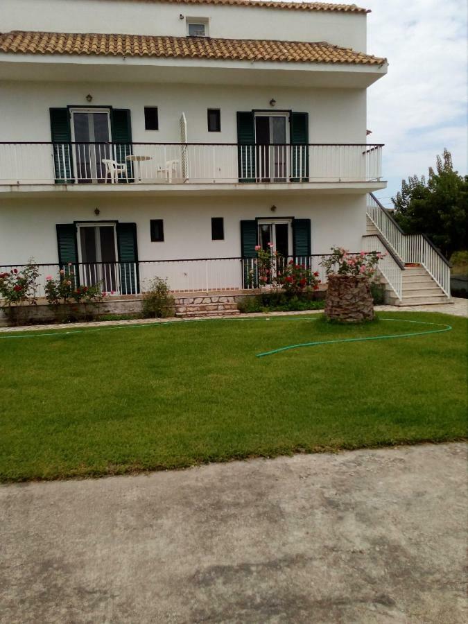 Sam΄S Rooms Agios Georgios  Esterno foto